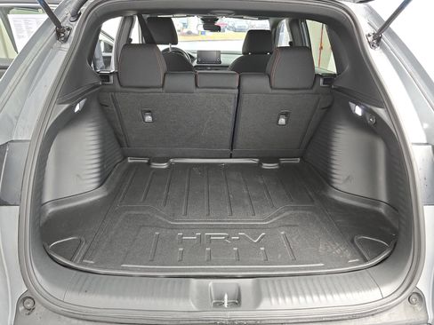 Used 2024 Honda HR-V Sport image 12