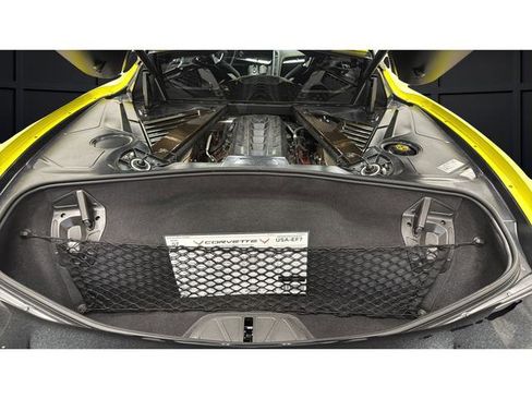 Used 2021 Chevrolet Corvette Stingray Premium Cpe w/ Z51 Performance Package RWD image 29
