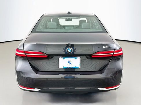 Used 2025 BMW 530i image 6