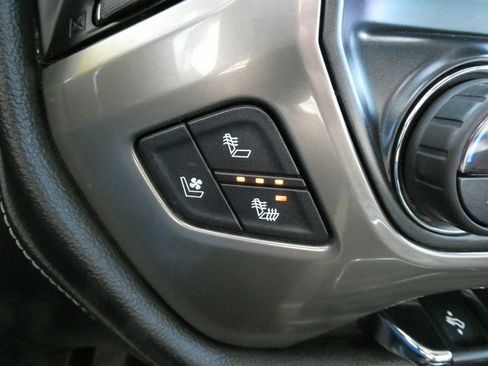 Used 2018 Chevrolet Silverado 2500 High Country w/ Duramax Plus Package image 31