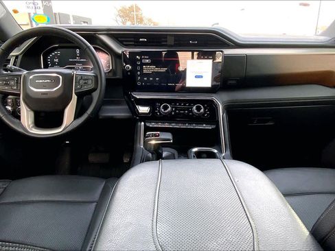Used 2024 GMC Sierra 1500 Denali w/ Technology Package image 15