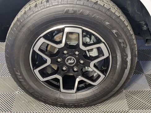Used 2024 Ford Bronco Outer Banks image 8