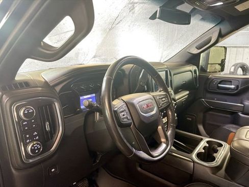 Used 2021 GMC Sierra 2500 AT4 w/ AT4 Preferred Package image 8