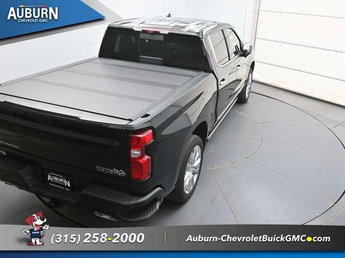 Used 2024 Chevrolet Silverado 1500 High Country w/ High Country Premium Package image 29