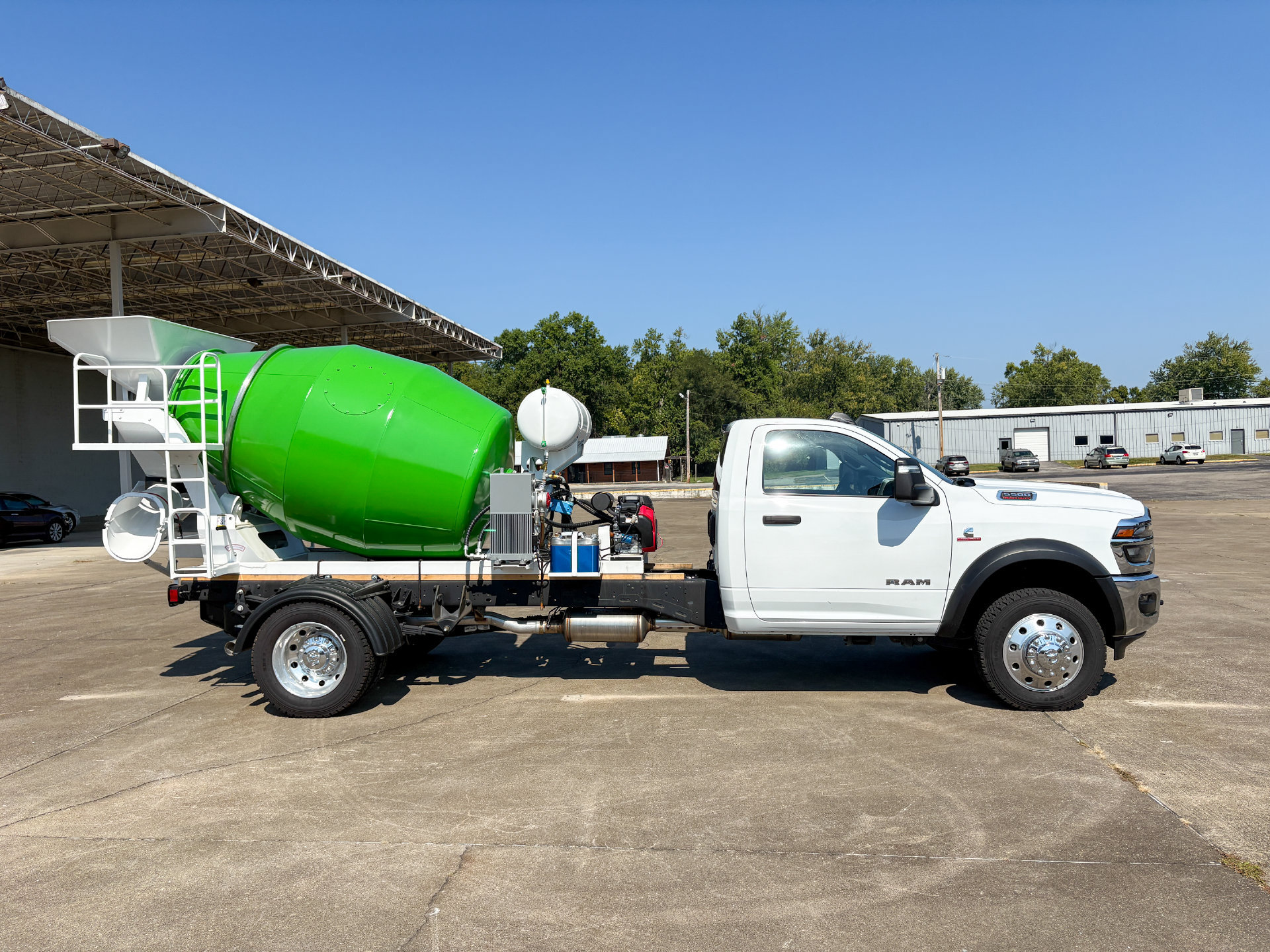 Used 2025 RAM 5500 4x4 Regular Cab image 10
