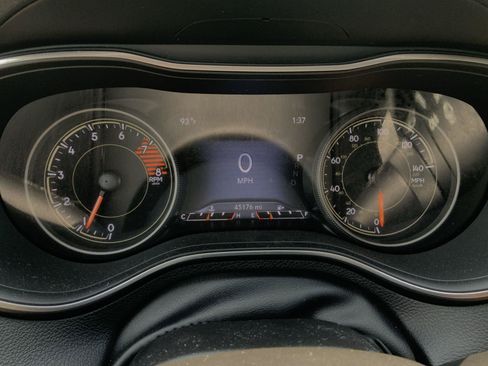 Used 2022 Jeep Cherokee Trailhawk AWD/4WD image 21