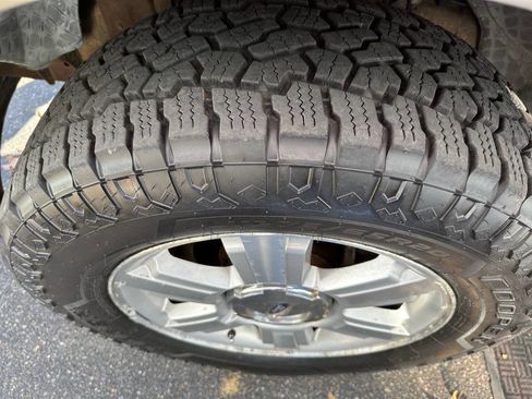 Used 2006 Ford F150 Lariat image 18