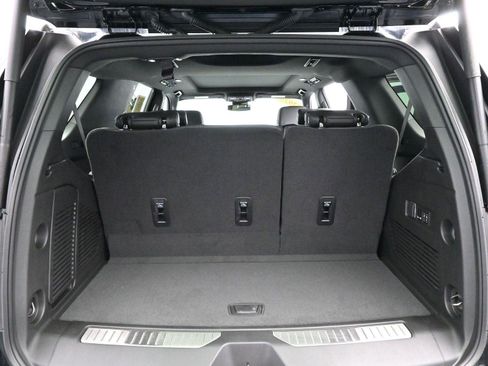 Used 2025 Chevrolet Tahoe Z71 w/ Z71 Off-Road Package image 10