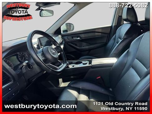 Used 2023 Nissan Rogue SV w/ SV Premium Package AWD/4WD image 17