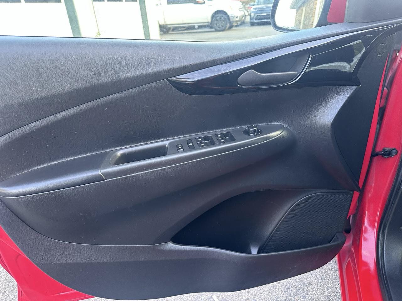 Used 2021 Chevrolet Spark LT FWD image 33