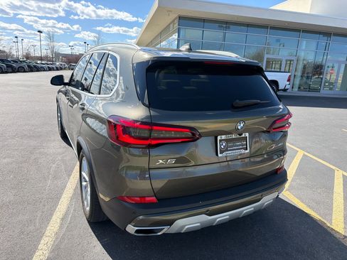 Used 2022 BMW X5 xDrive45e w/ Premium Package image 5