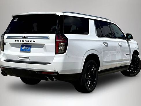 Used 2024 Chevrolet Suburban High Country AWD/4WD image 6