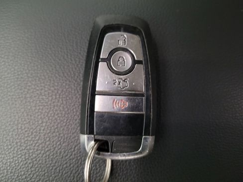 Used 2018 Ford Fusion S image 32