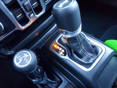 Used 2024 Jeep Wrangler High Altitude image 18