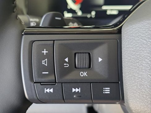 New 2026 Nissan Pathfinder Platinum AWD/4WD image 39