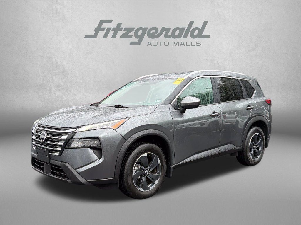 Used 2024 Nissan Rogue SV w/ SV Premium Package AWD/4WD image 3