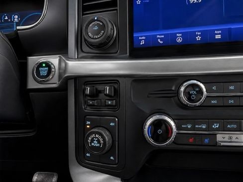 Used 2023 Ford F150 Lariat w/ Equipment Group 502A High AWD/4WD image 35