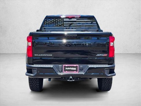 Used 2024 Chevrolet Silverado 1500 ZR2 w/ Technology Package image 7