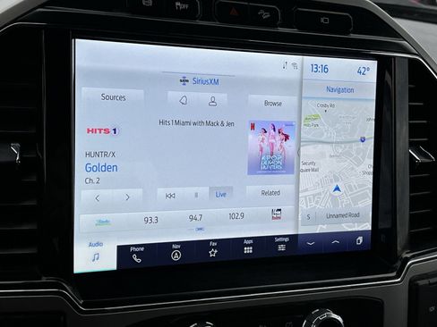 Used 2022 Ford F350 Lariat w/ Lariat Ultimate Package image 18