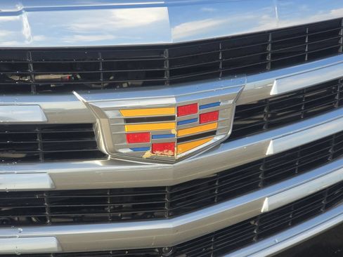 Used 2016 Cadillac Escalade Luxury AWD/4WD image 34