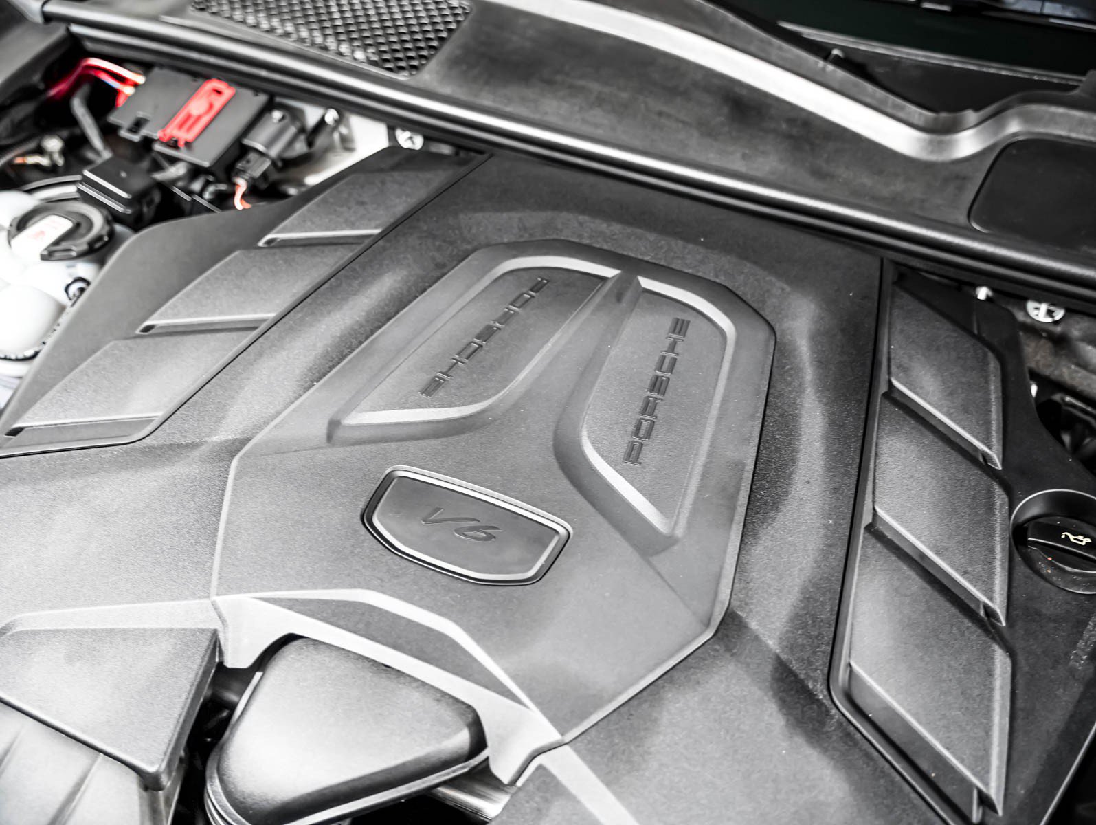 Certified 2024 Porsche Cayenne AWD/4WD image 13