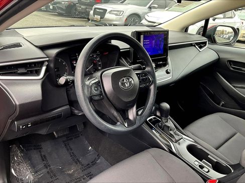 Used 2024 Toyota Corolla LE image 13