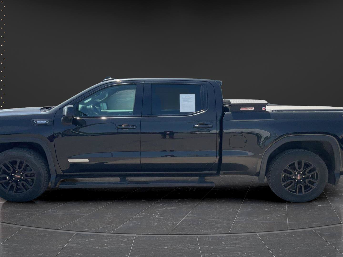 Used 2022 GMC Sierra 1500 Elevation w/ Elevation Premium Package AWD/4WD image 8