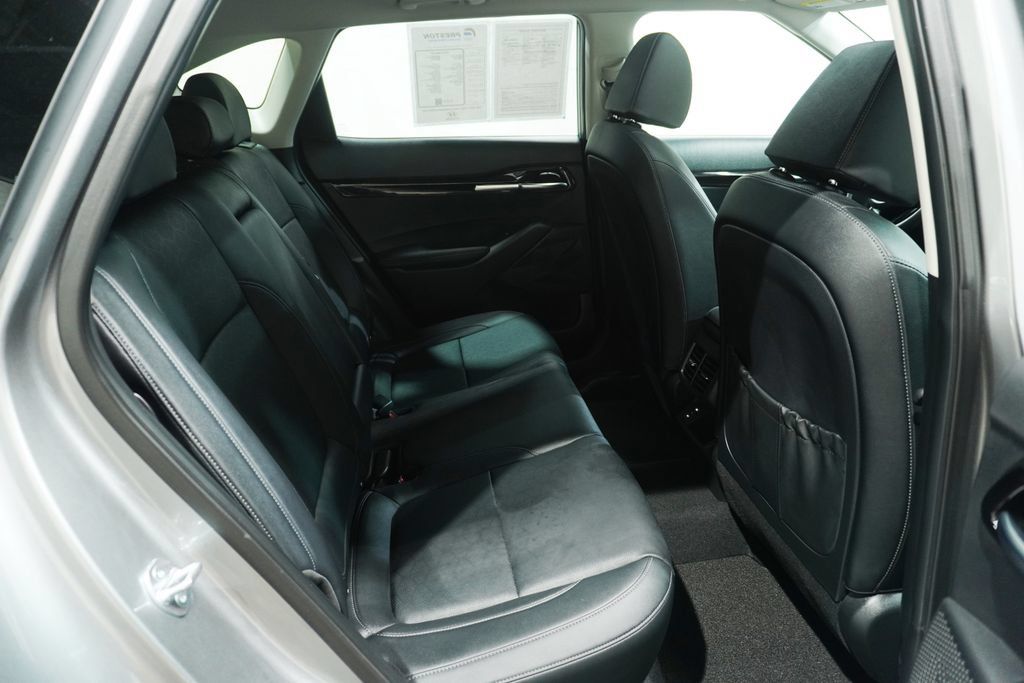 Used 2024 Kia Seltos EX AWD/4WD image 14