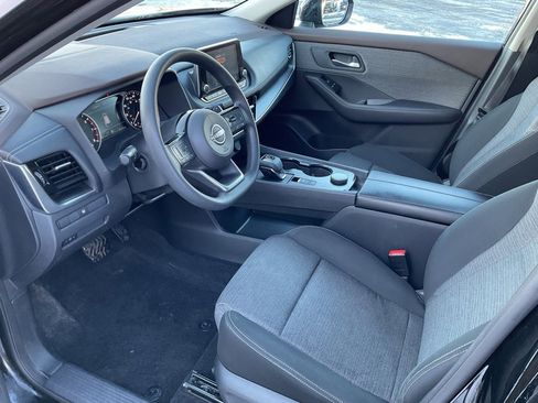 Used 2023 Nissan Rogue SV image 10