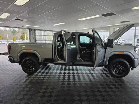 Used 2024 GMC Sierra 2500 AT4 w/ AT4 Premium Plus Package image 20