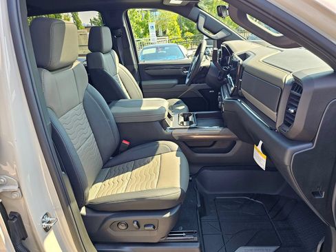 New 2026 Chevrolet Silverado 2500 ZR2 AWD/4WD image 11