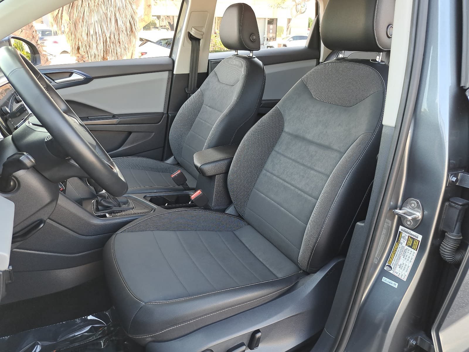Used 2022 Volkswagen Taos SE FWD image 15