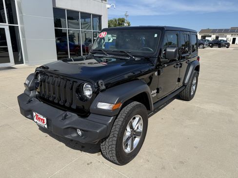 Used 2020 Jeep Wrangler Unlimited Sport S AWD/4WD image 31