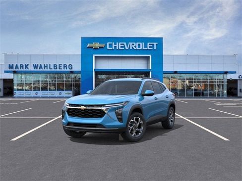 New 2026 Chevrolet Trax LT w/ Driver Confidence Package image 8