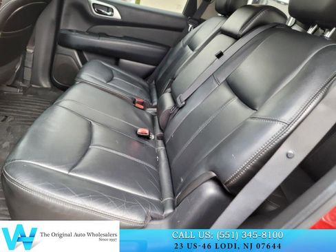 Used 2014 Nissan Pathfinder SL w/ SL Premium Package image 14