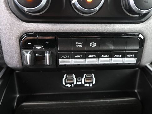 Used 2024 RAM 2500 Big Horn image 27