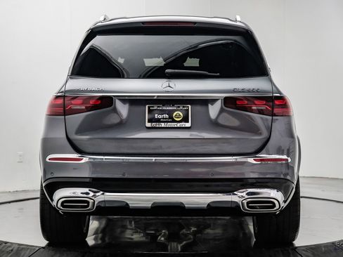 Used 2024 Mercedes-Benz Maybach GLS 600 4MATIC image 15