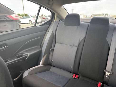Used 2025 Nissan Versa SV FWD image 38