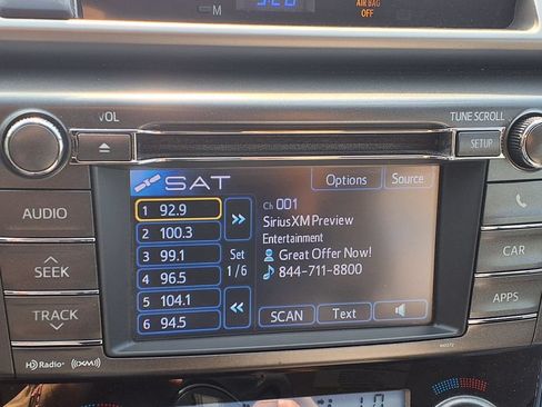 Used 2013 Toyota RAV4 XLE FWD image 4