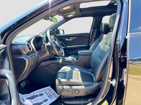 Used 2024 Chevrolet Blazer Premier image 21