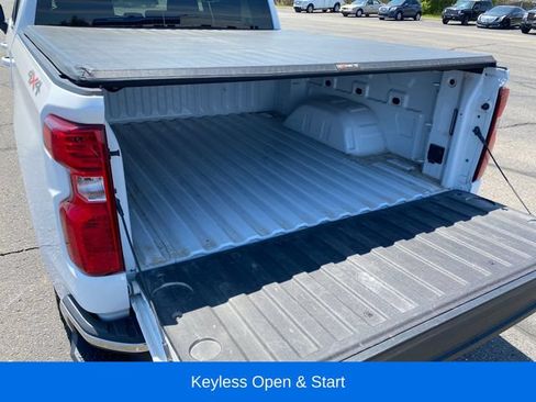 Used 2023 Chevrolet Silverado 1500 LT AWD/4WD image 22