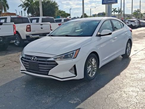 Used 2020 Hyundai Elantra SEL FWD image 2