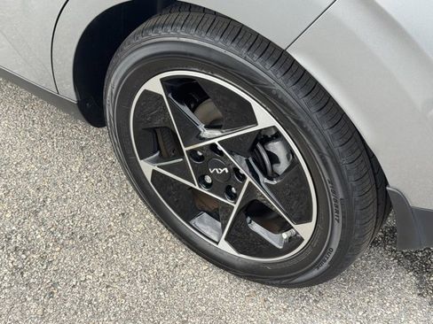 Certified 2023 Kia Soul EX image 5