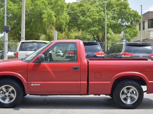 Used 2003 Chevrolet S10 Pickup LS image 4