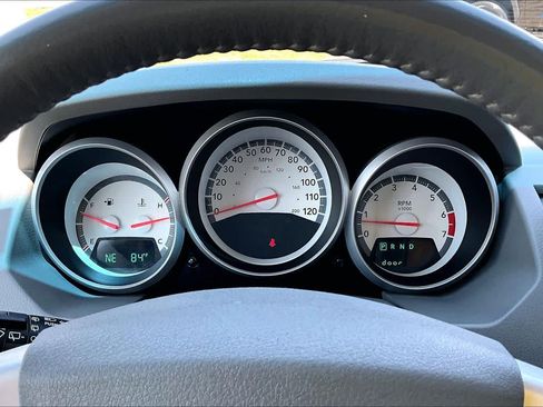 Used 2008 Dodge Grand Caravan SXT FWD image 24
