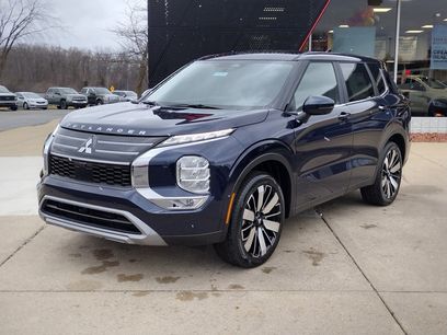 New 2025 Mitsubishi Outlander SE
