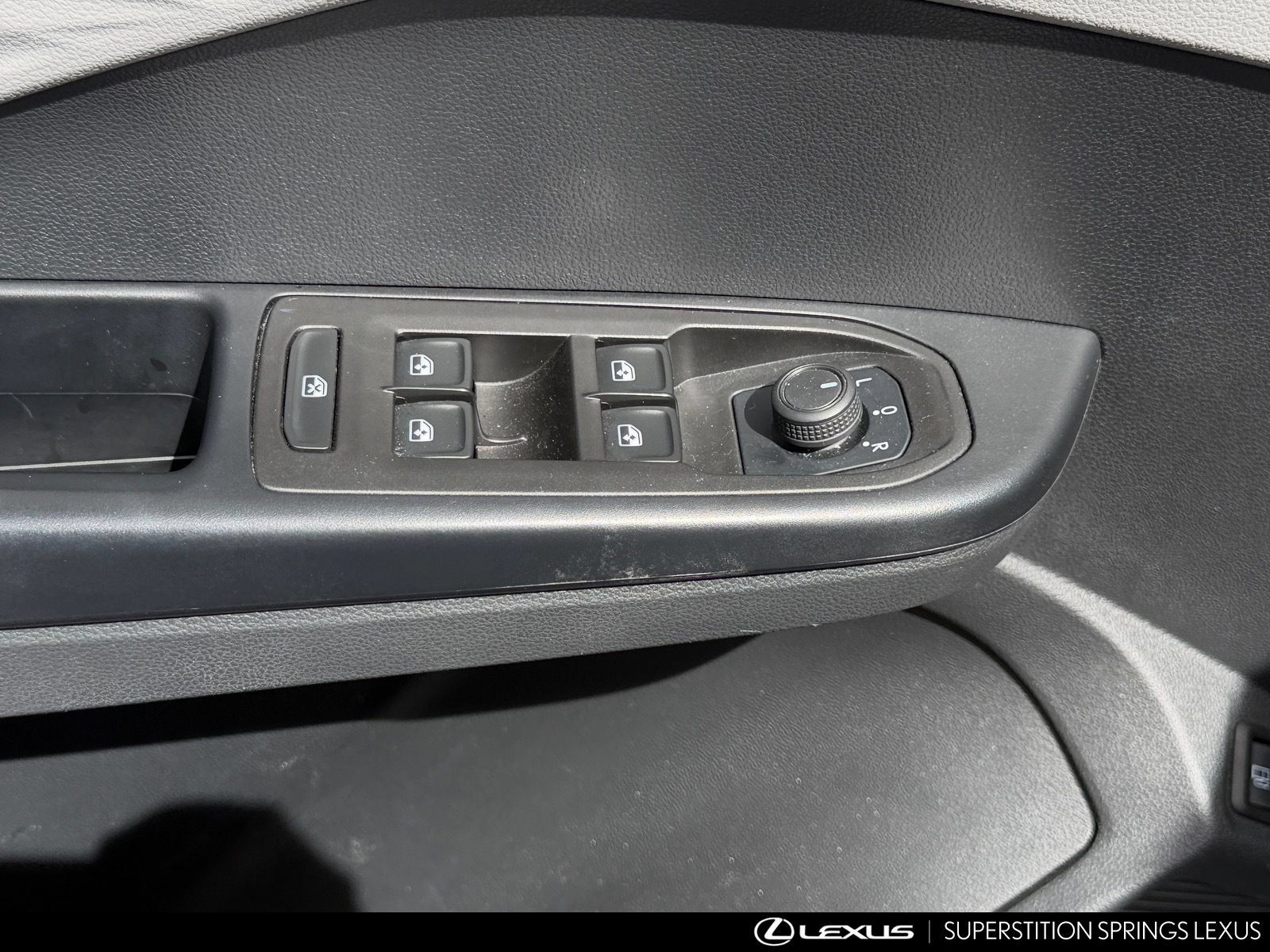 Used 2024 Volkswagen Taos S FWD image 7