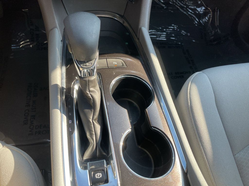 Certified 2025 Chevrolet Malibu LT FWD image 21