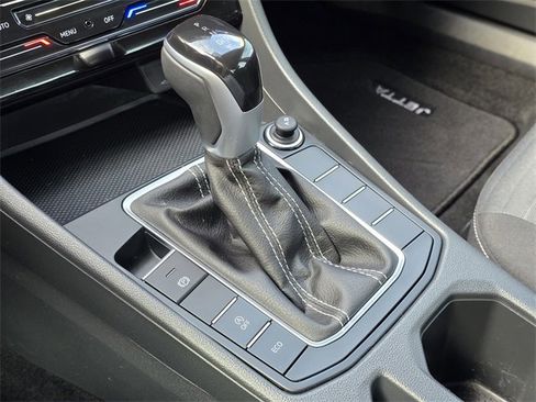 Used 2025 Volkswagen Jetta S image 15