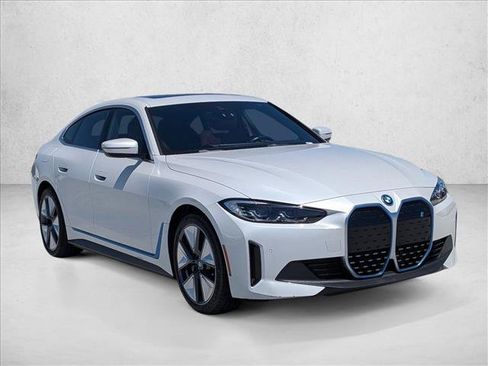 Certified 2023 BMW i4 eDrive40 RWD image 3